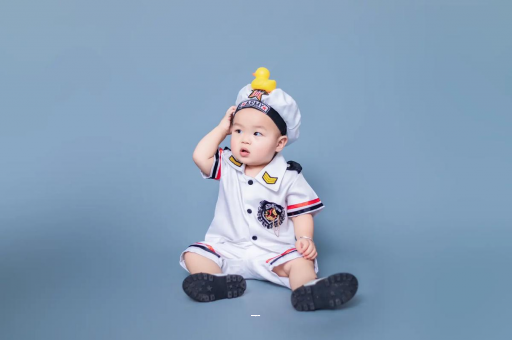 宿迁宝宝老摇头怎么回事